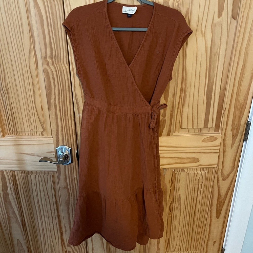 Universal Thread Wrap Dress - Picture 1 of 3